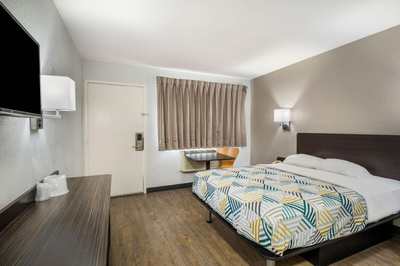 Motel 6-Sandston, Va - Richmond, Va Eksteriør bilde