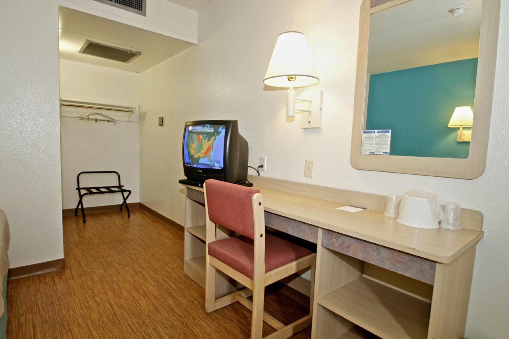 Motel 6-Sandston, Va - Richmond, Va Eksteriør bilde
